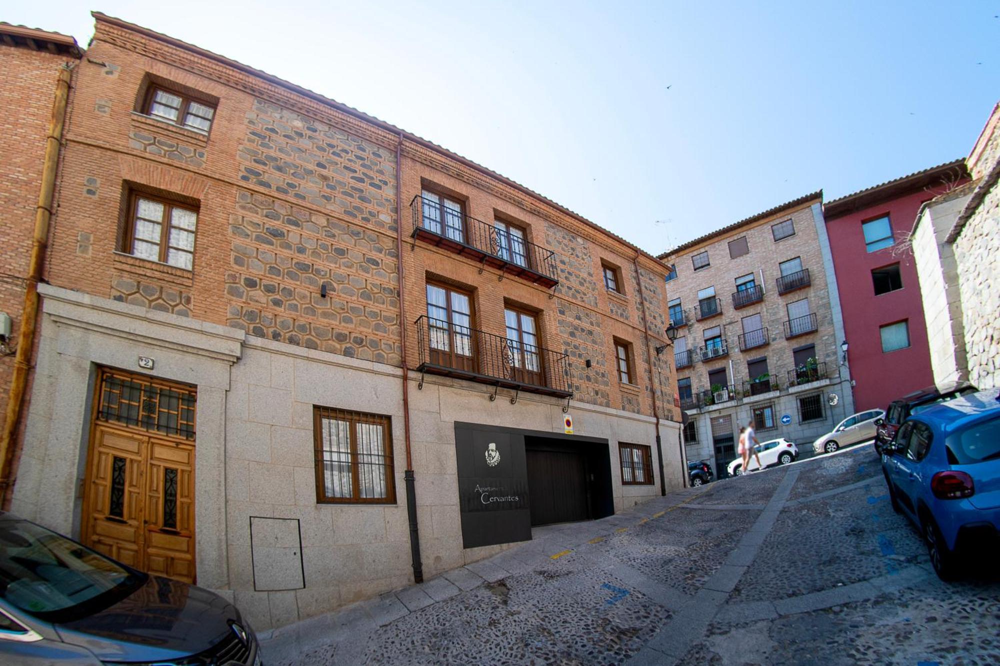 Cervantes 5 Collection - Greco Aparcamiento En El Edificio Toledo Kültér fotó