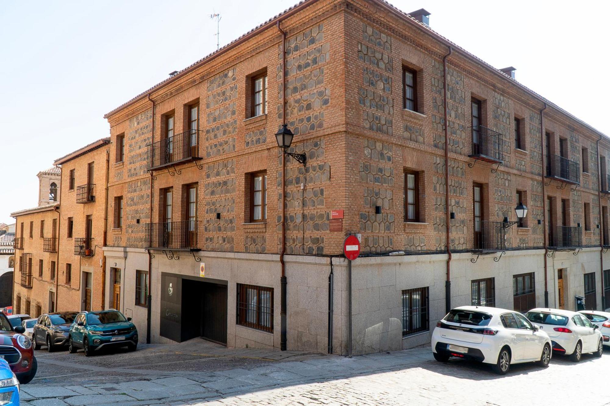 Cervantes 5 Collection - Greco Aparcamiento En El Edificio Toledo Kültér fotó